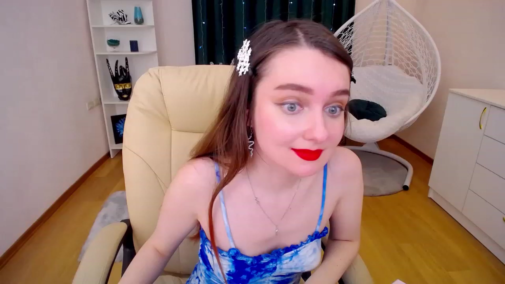 Gallery image thumbnail from OceanFeelss's myfreecams stream on, 01/22/2023, 15:47 image 14 of 20