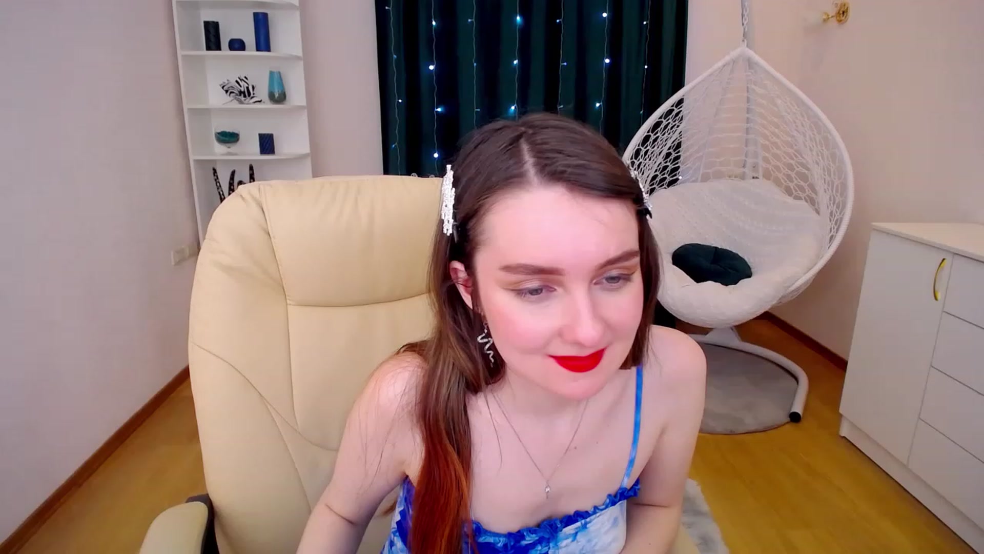 Gallery image thumbnail from OceanFeelss's myfreecams stream on, 01/22/2023, 15:47 image 4 of 20