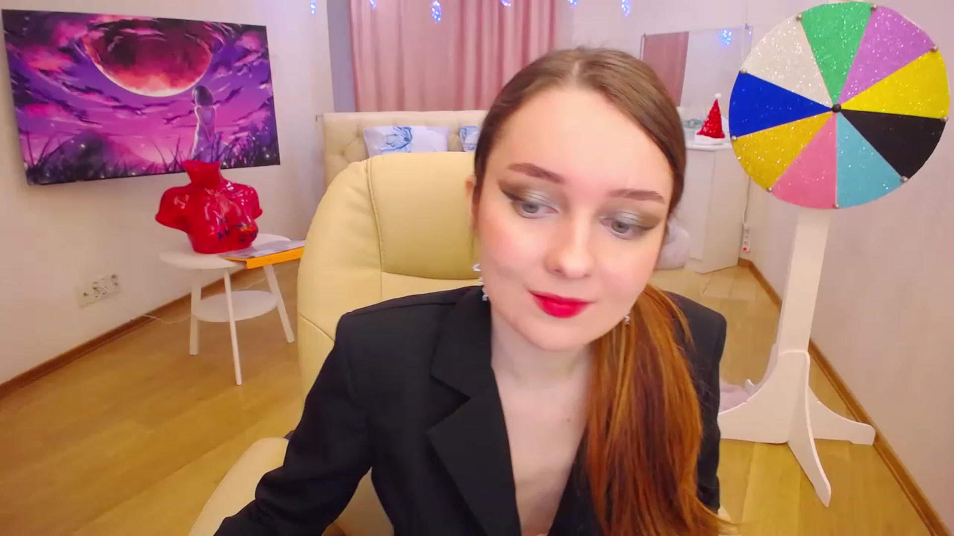 Gallery image thumbnail from OceanFeelss's myfreecams stream on, 01/28/2023, 11:15 image 17 of 20