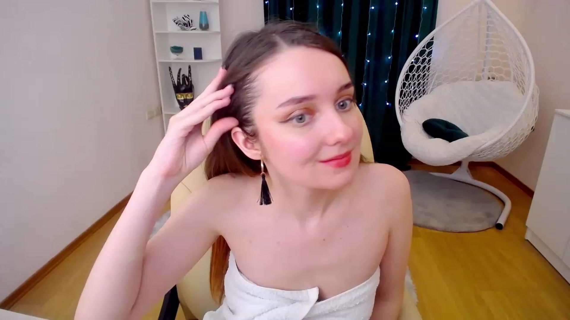 Gallery image thumbnail from OceanFeelss's myfreecams stream on, 01/29/2023, 09:22 image 11 of 20