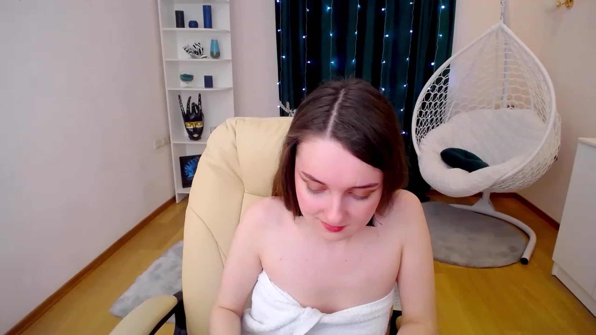 Gallery image thumbnail from OceanFeelss's myfreecams stream on, 01/29/2023, 09:22 image 12 of 20