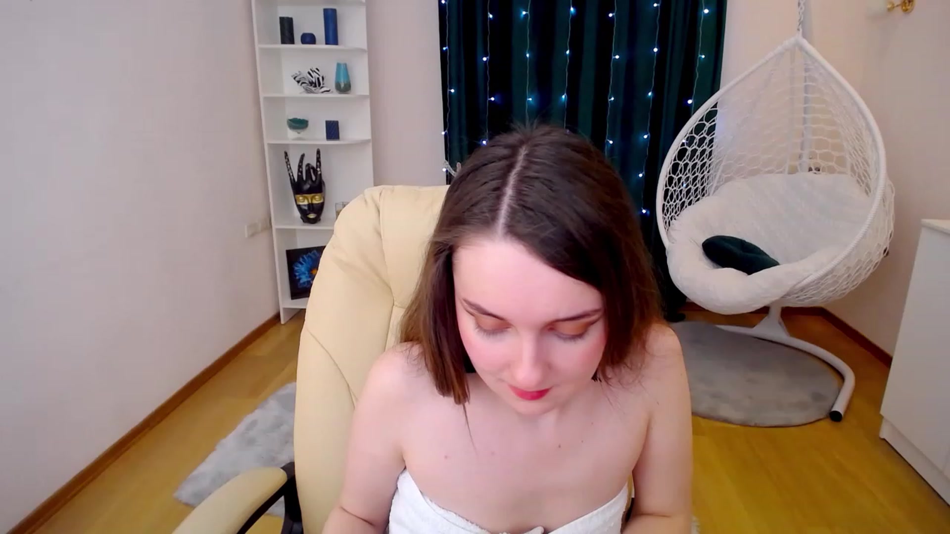 Gallery image thumbnail from OceanFeelss's myfreecams stream on, 01/29/2023, 09:22 image 17 of 20