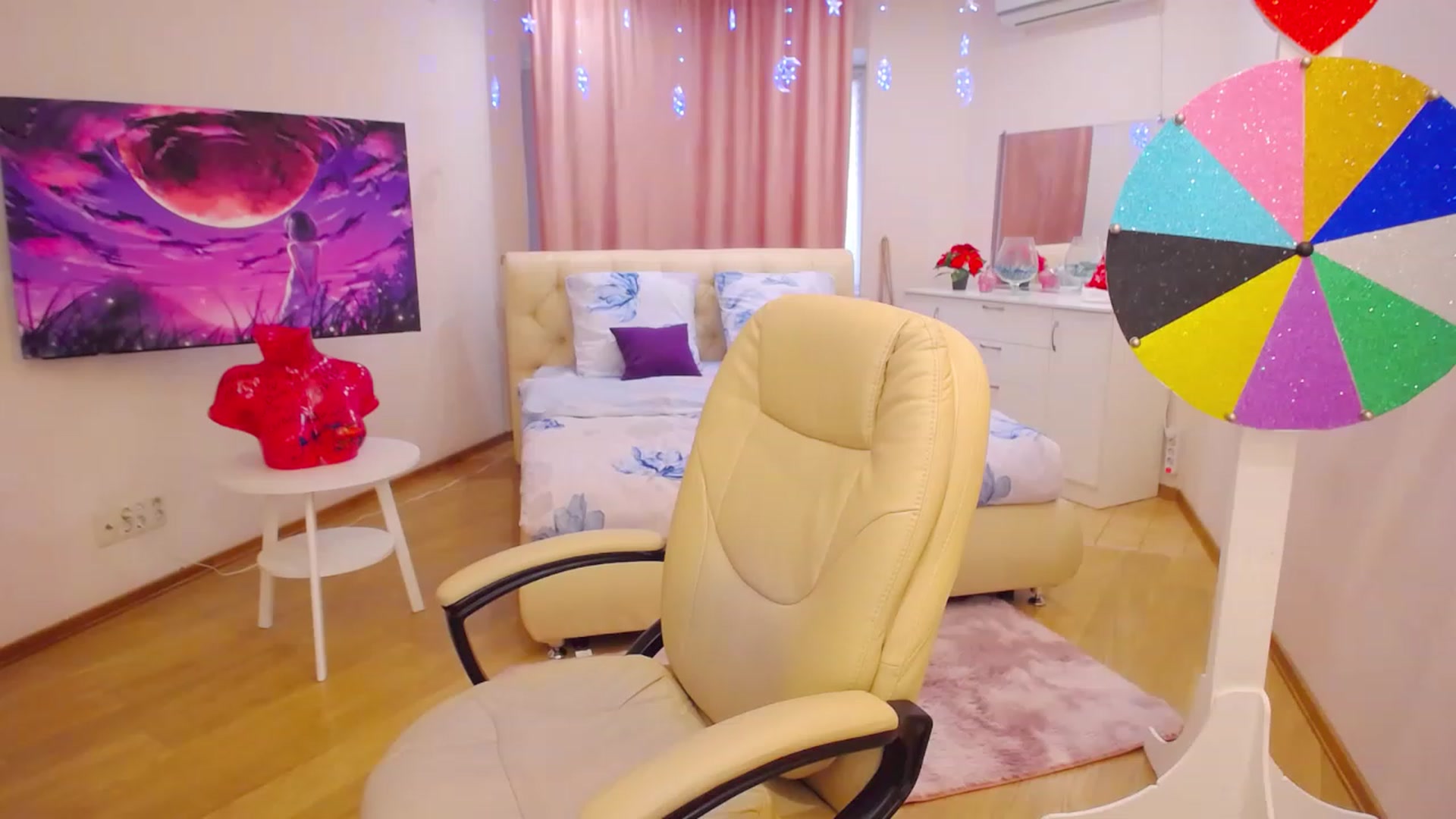 Gallery image thumbnail from OceanFeelss's myfreecams stream on, 01/30/2023, 08:50 image 6 of 20