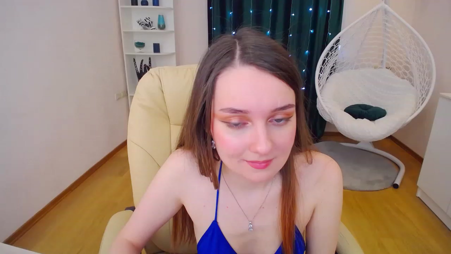 Gallery image thumbnail from OceanFeelss's myfreecams stream on, 02/01/2023, 09:10 image 8 of 20