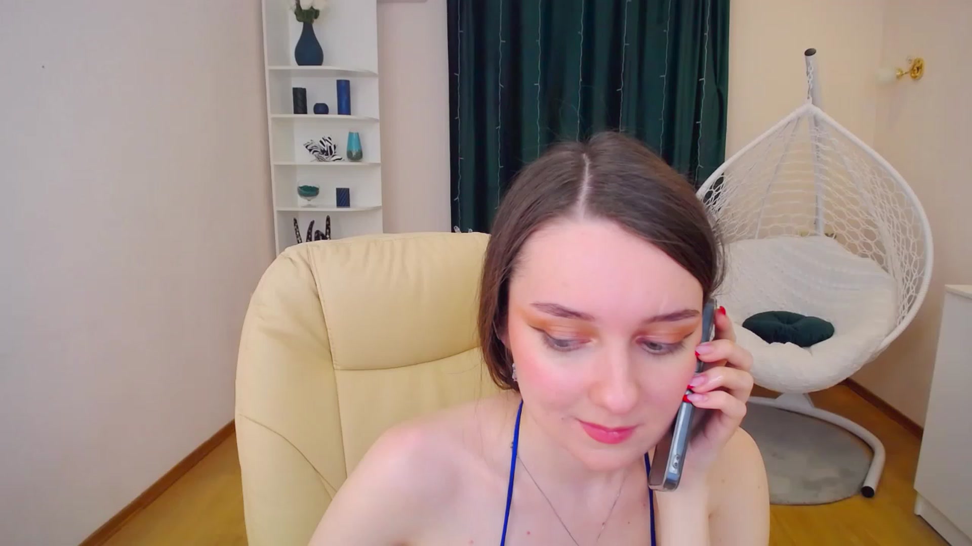 Gallery image thumbnail from OceanFeelss's myfreecams stream on, 02/01/2023, 09:35 image 2 of 20