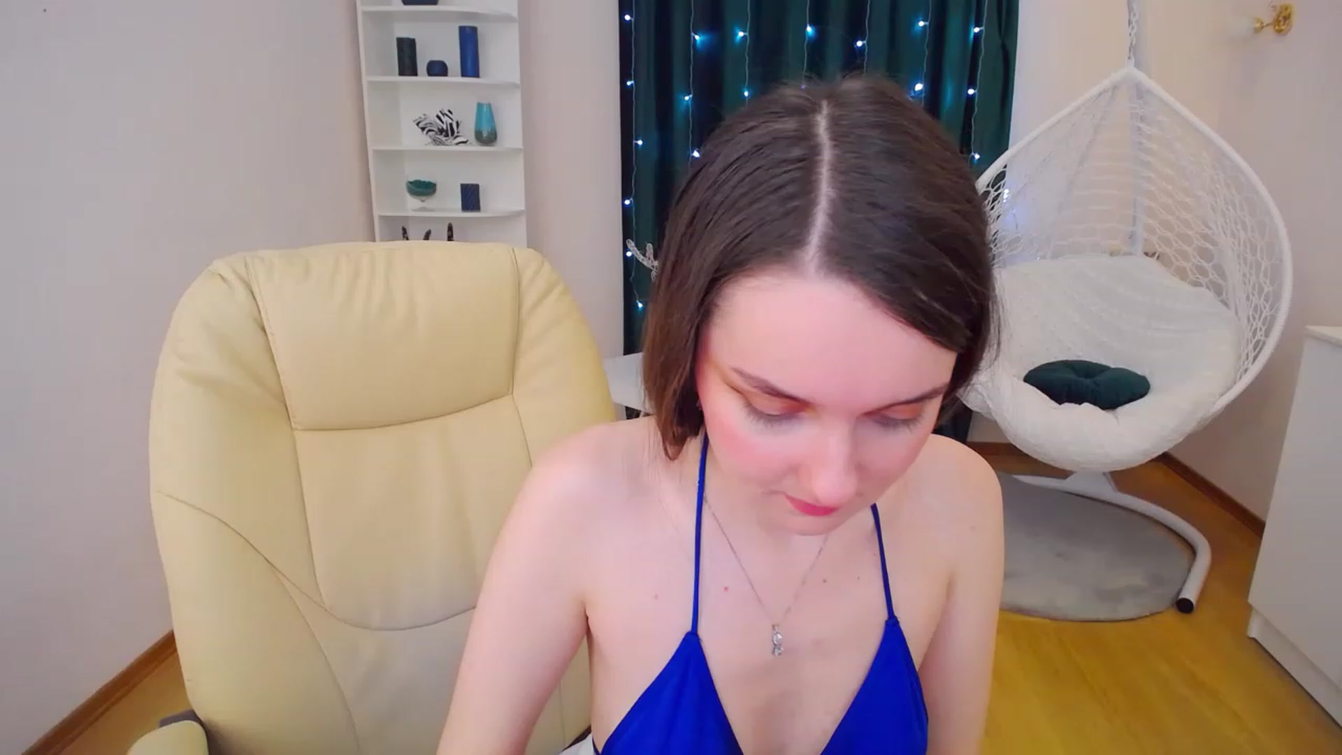 Gallery image thumbnail from OceanFeelss's myfreecams stream on, 02/01/2023, 09:35 image 9 of 20