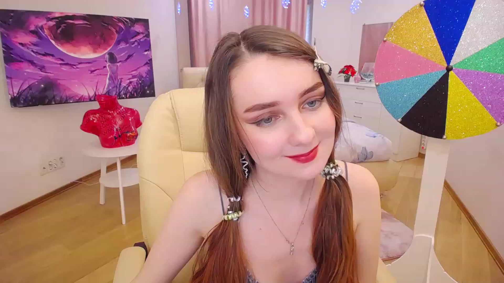 Gallery image thumbnail from OceanFeelss's myfreecams stream on, 02/02/2023, 12:51 image 6 of 20