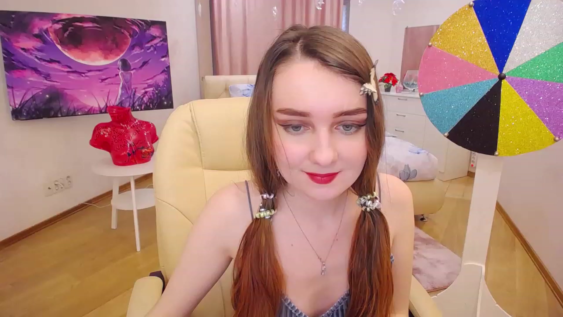 Gallery image thumbnail from OceanFeelss's myfreecams stream on, 02/02/2023, 12:51 image 5 of 20
