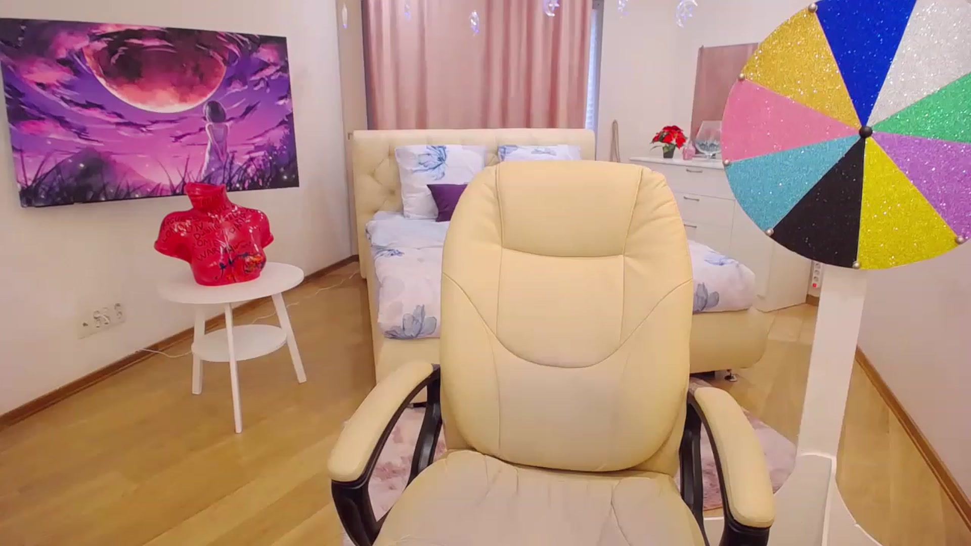 Gallery image thumbnail from OceanFeelss's myfreecams stream on, 02/02/2023, 12:51 image 7 of 20