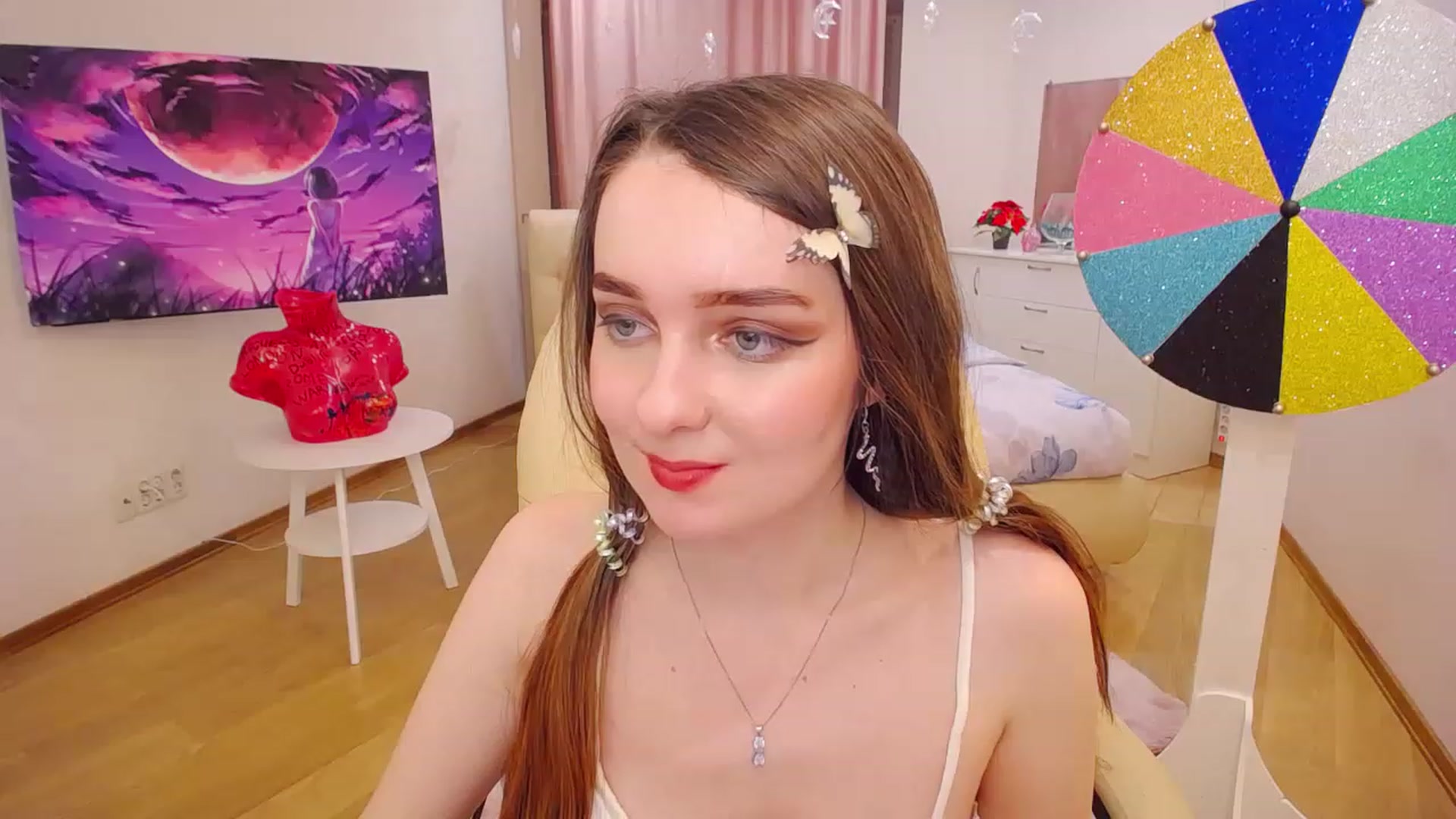 Gallery image thumbnail from OceanFeelss's myfreecams stream on, 02/02/2023, 17:55 image 12 of 20