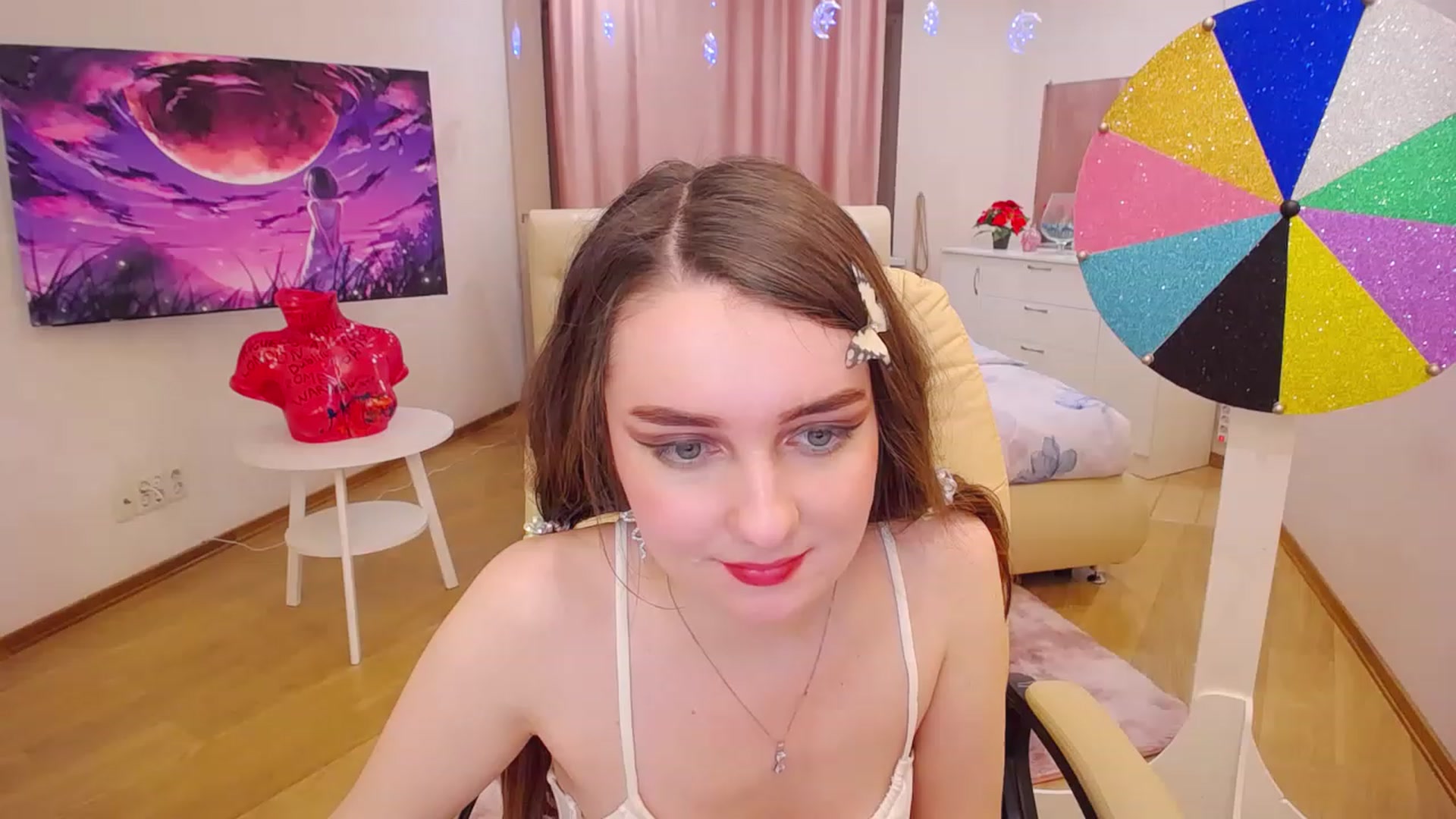 Gallery image thumbnail from OceanFeelss's myfreecams stream on, 02/02/2023, 17:55 image 15 of 20
