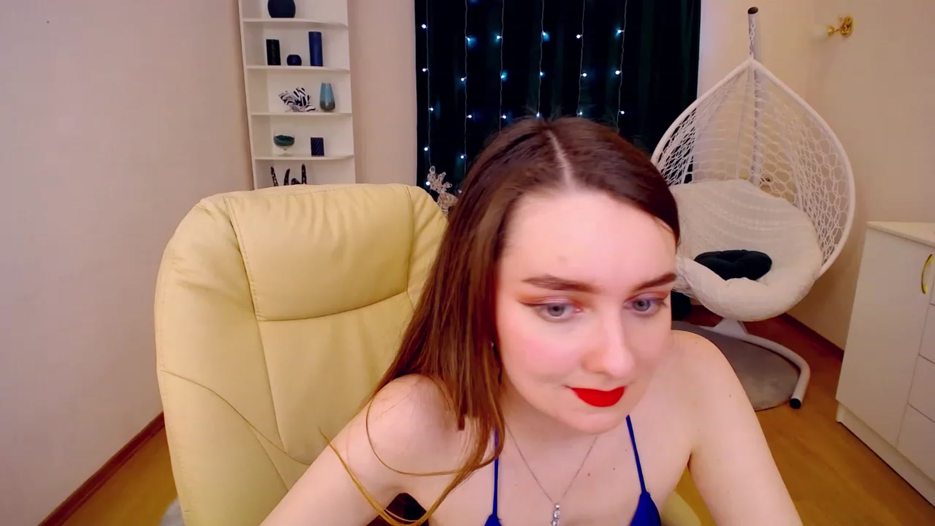 Gallery image thumbnail from OceanFeelss's myfreecams stream on, 02/05/2023, 09:46 image 18 of 20