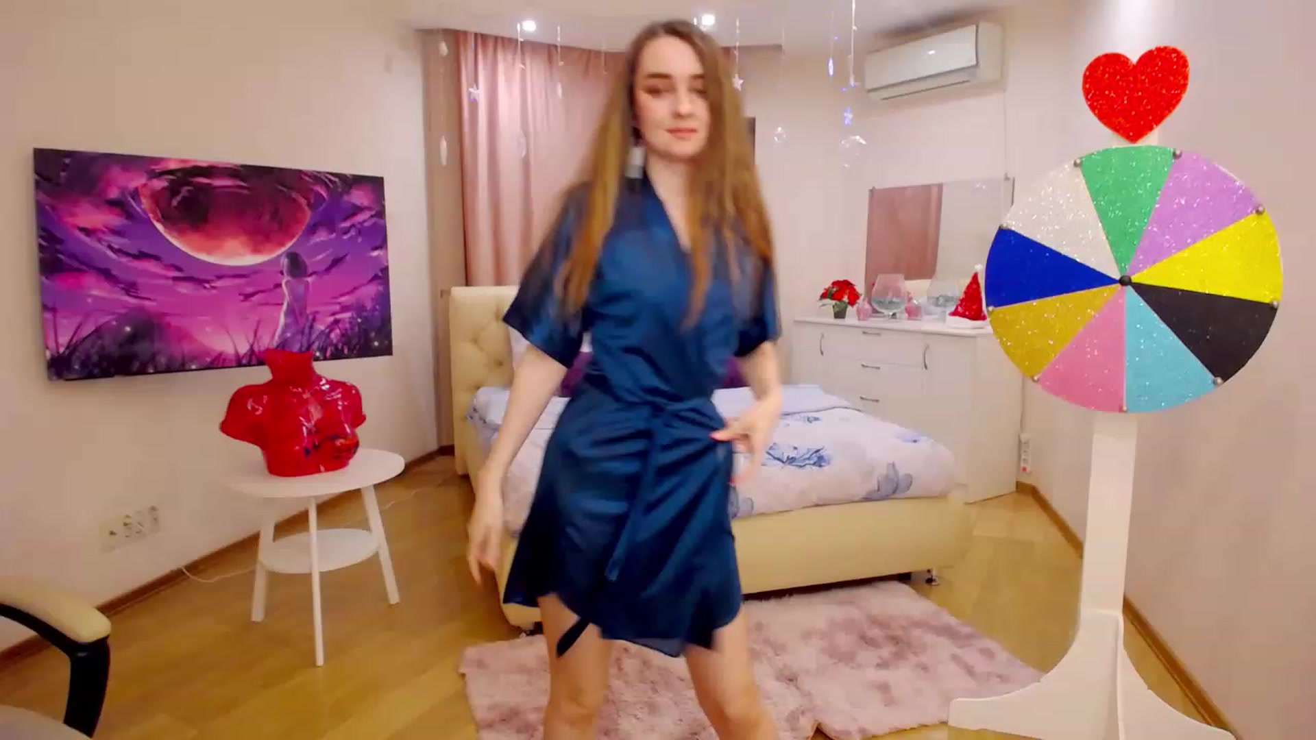 Gallery image thumbnail from OceanFeelss's myfreecams stream on, 02/06/2023, 16:31 image 7 of 20