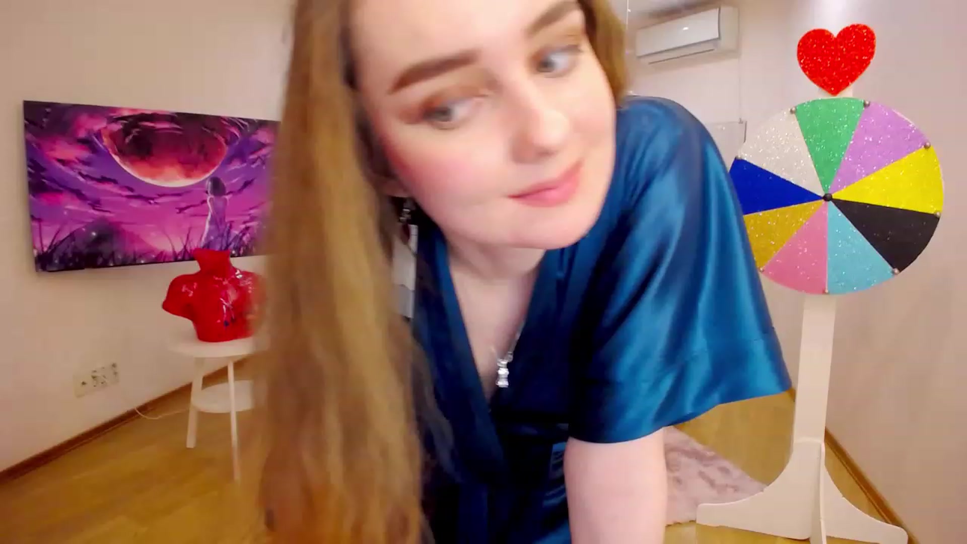Gallery image thumbnail from OceanFeelss's myfreecams stream on, 02/06/2023, 16:31 image 9 of 20