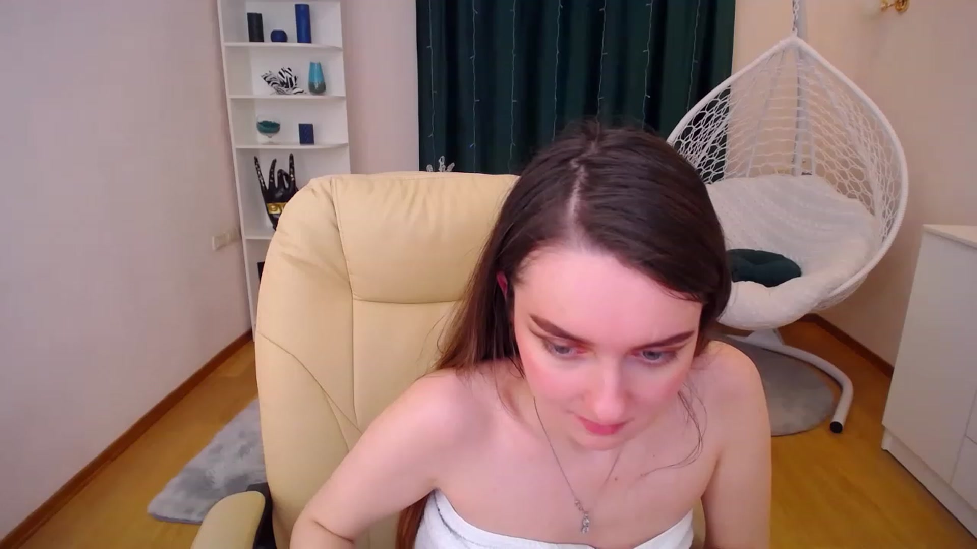 Gallery image thumbnail from OceanFeelss's myfreecams stream on, 02/09/2023, 09:49 image 10 of 20