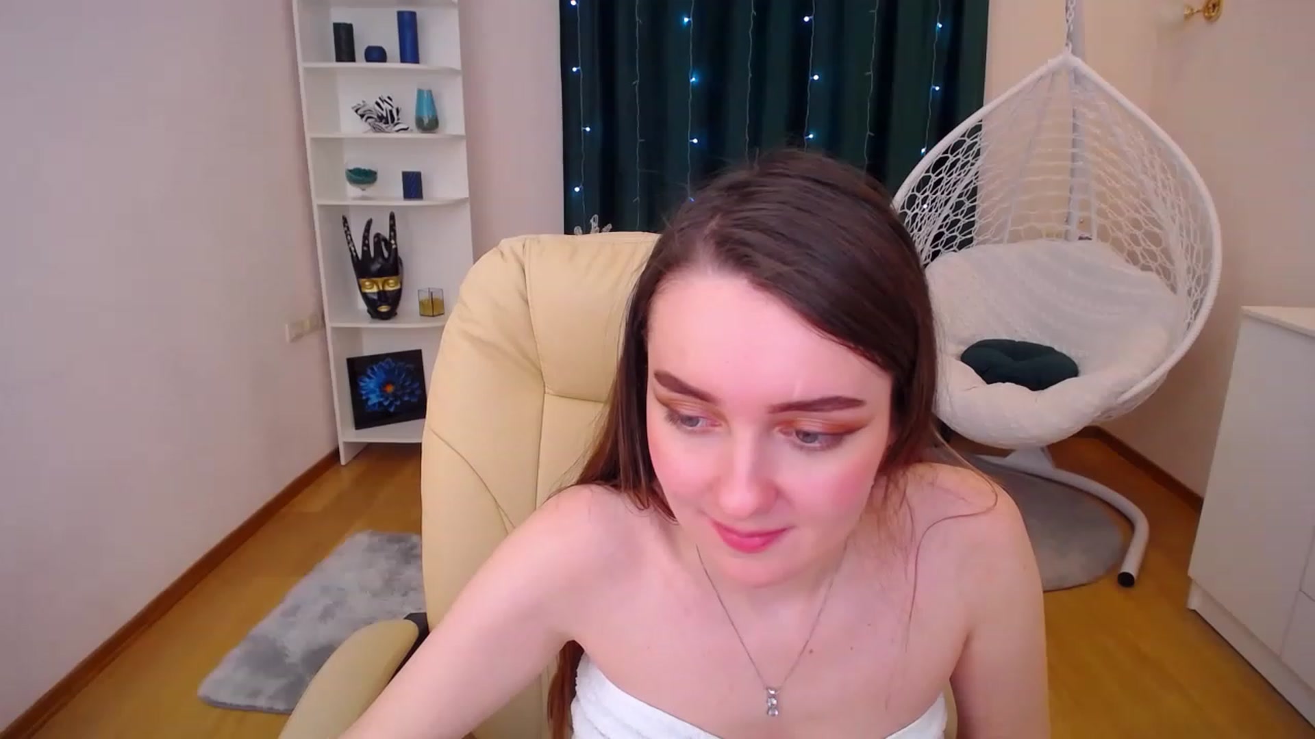 Gallery image thumbnail from OceanFeelss's myfreecams stream on, 02/09/2023, 09:49 image 16 of 20