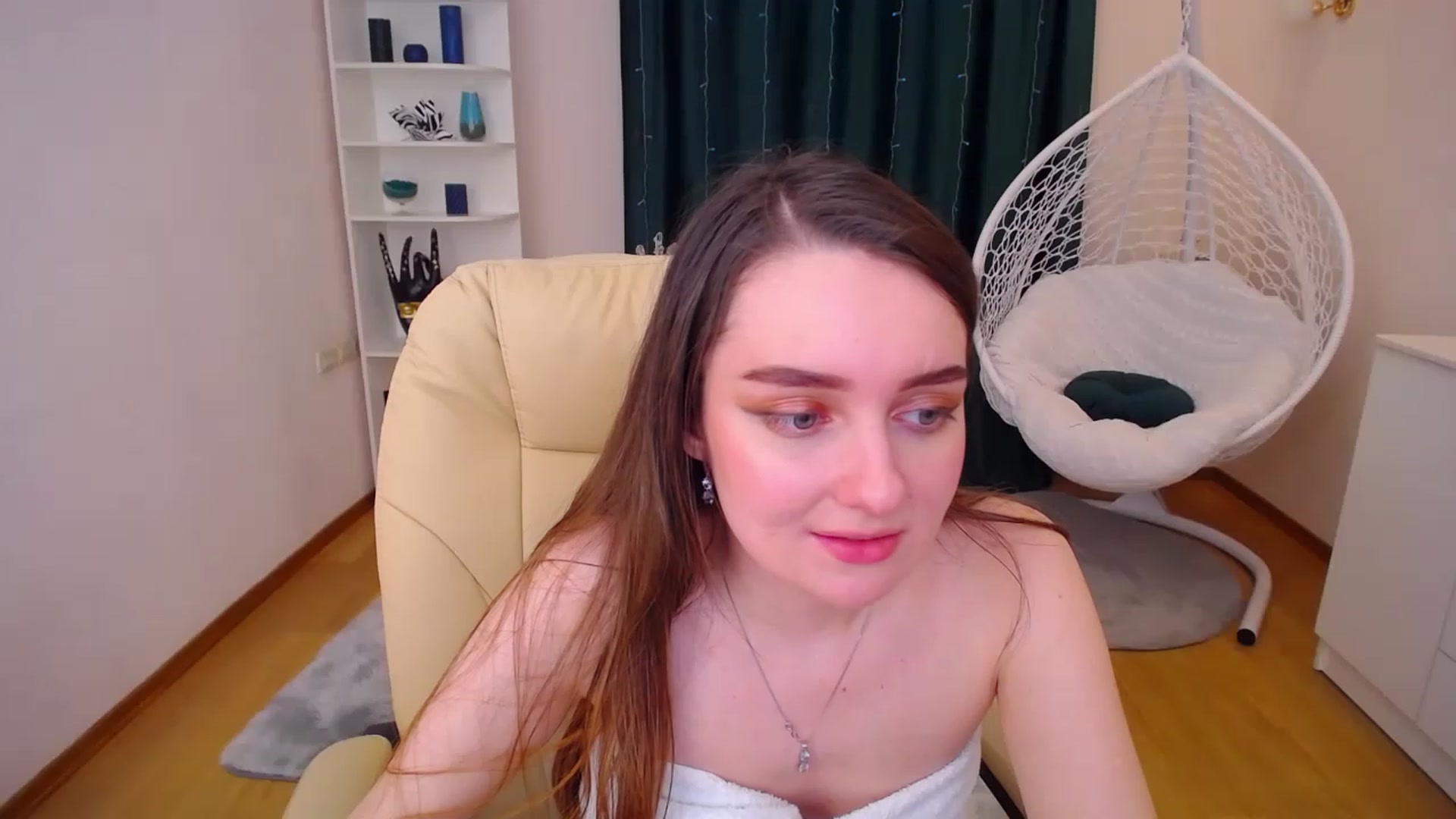 Gallery image thumbnail from OceanFeelss's myfreecams stream on, 02/09/2023, 09:49 image 5 of 20