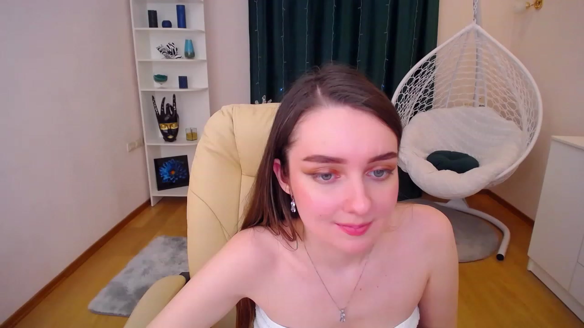 Gallery image thumbnail from OceanFeelss's myfreecams stream on, 02/09/2023, 09:49 image 17 of 20