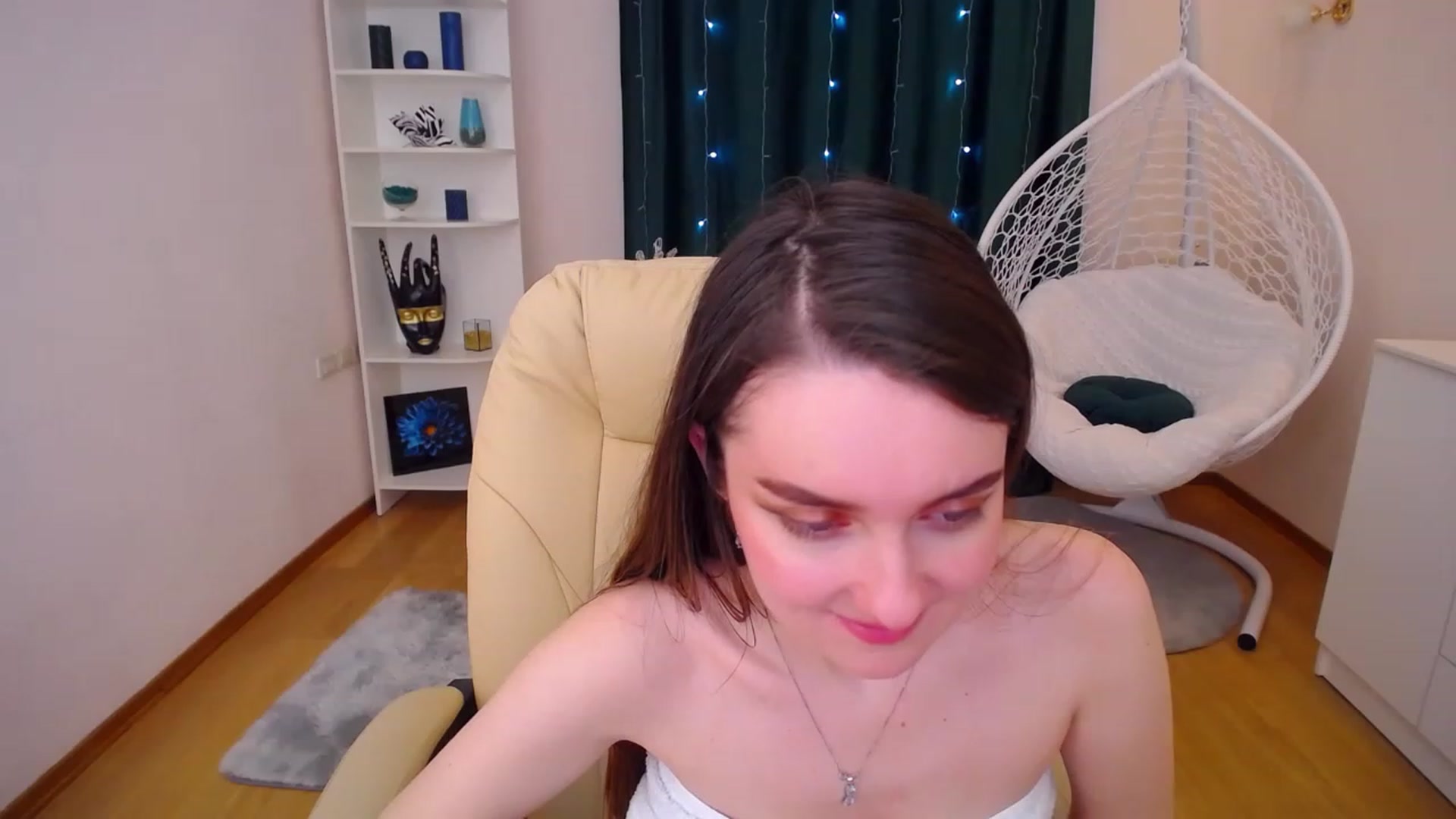 Gallery image thumbnail from OceanFeelss's myfreecams stream on, 02/09/2023, 09:49 image 18 of 20