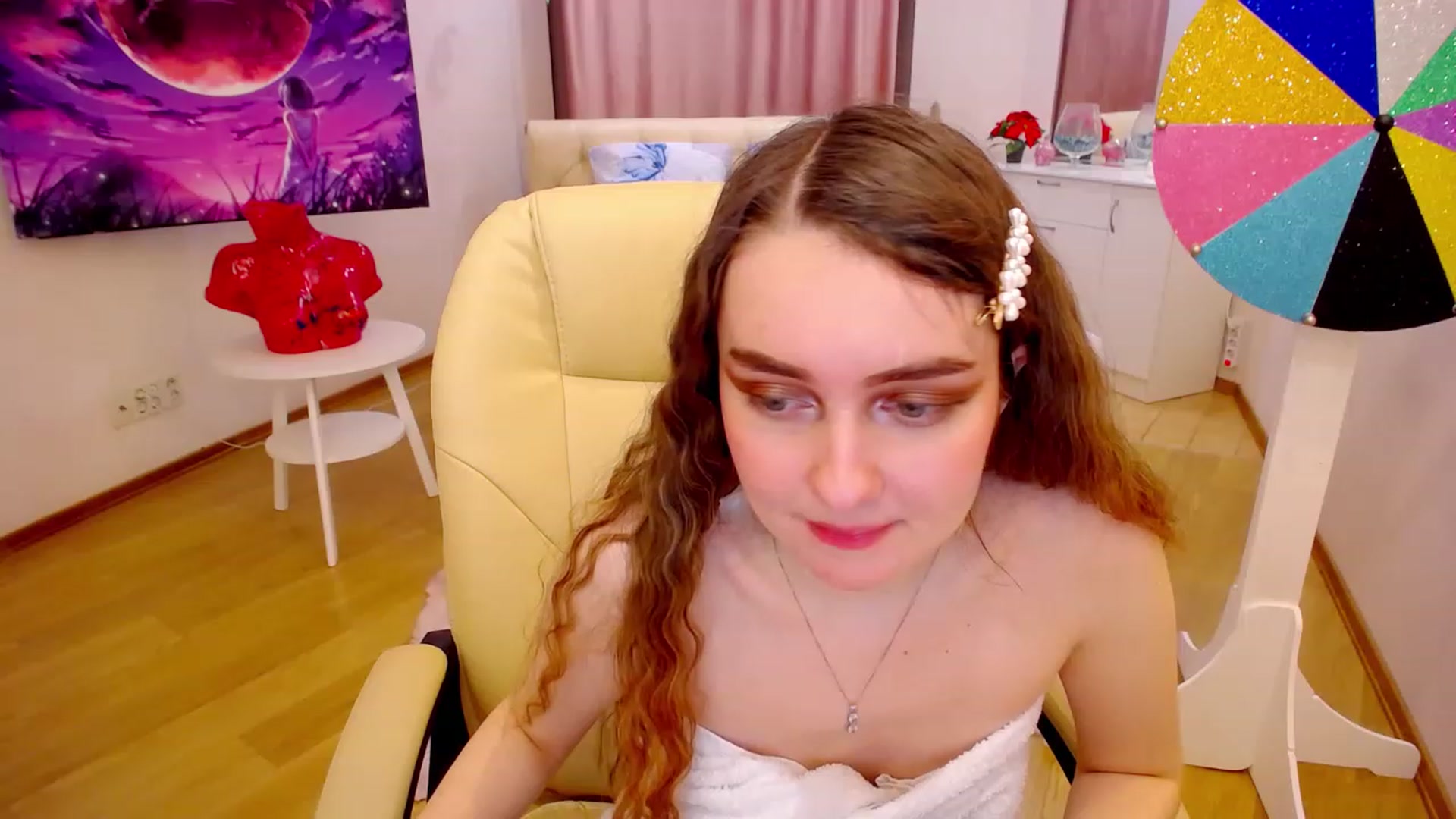Gallery image thumbnail from OceanFeelss's myfreecams stream on, 02/11/2023, 14:56 image 18 of 20