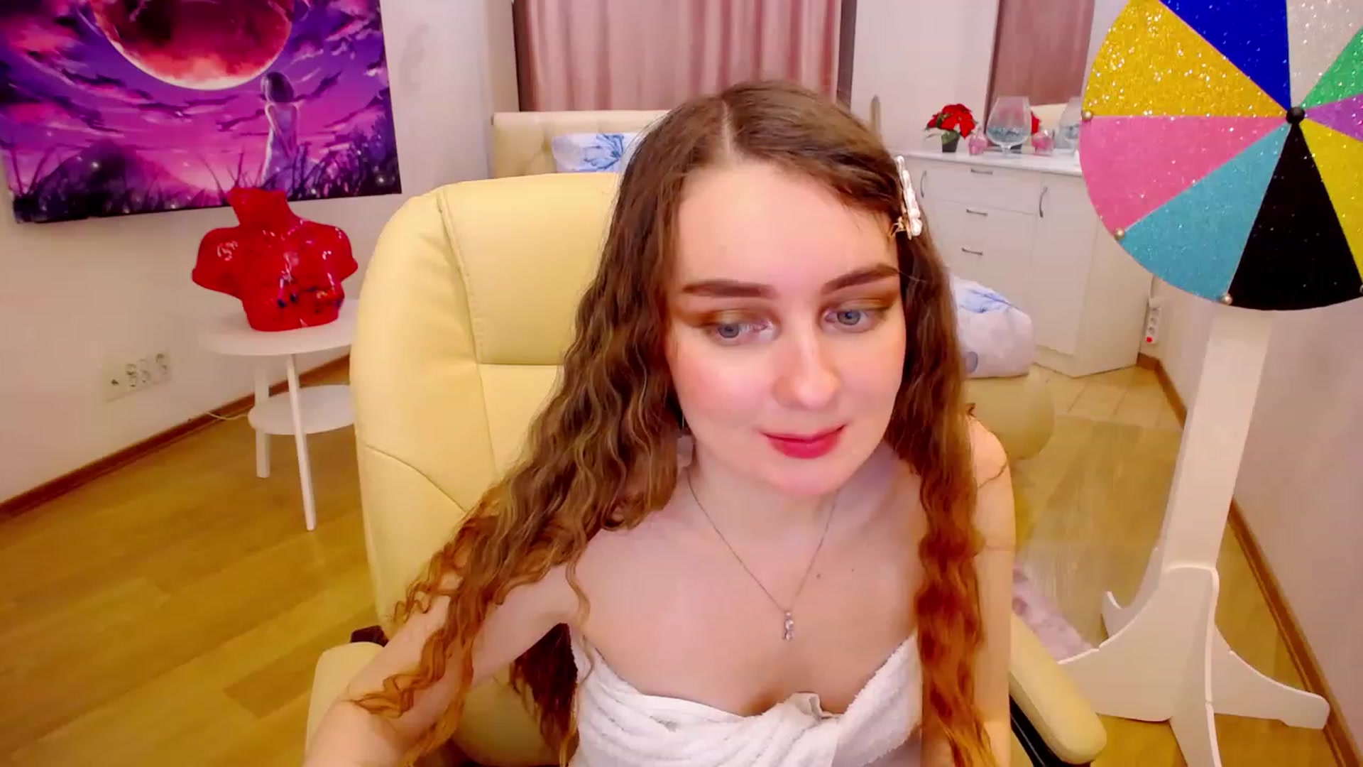 Gallery image thumbnail from OceanFeelss's myfreecams stream on, 02/11/2023, 14:56 image 7 of 20