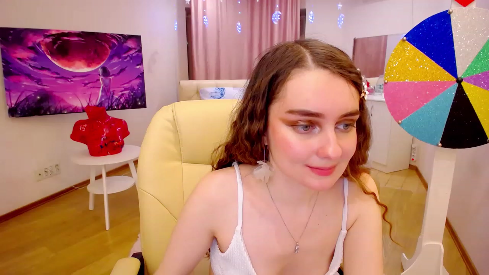 Gallery image thumbnail from OceanFeelss's myfreecams stream on, 02/11/2023, 16:34 image 16 of 20