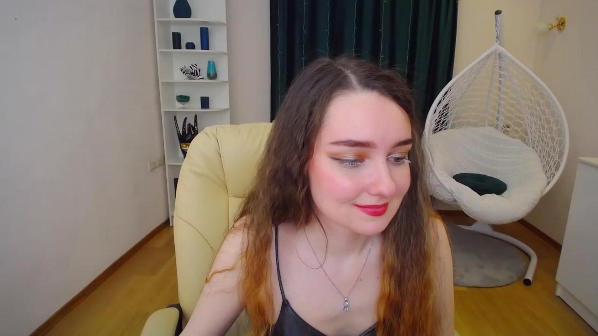 Gallery image thumbnail from OceanFeelss's myfreecams stream on, 02/12/2023, 12:16 image 13 of 20