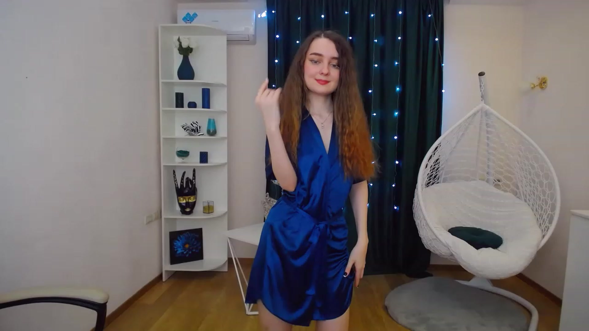 Gallery image thumbnail from OceanFeelss's myfreecams stream on, 02/12/2023, 13:00 image 9 of 20