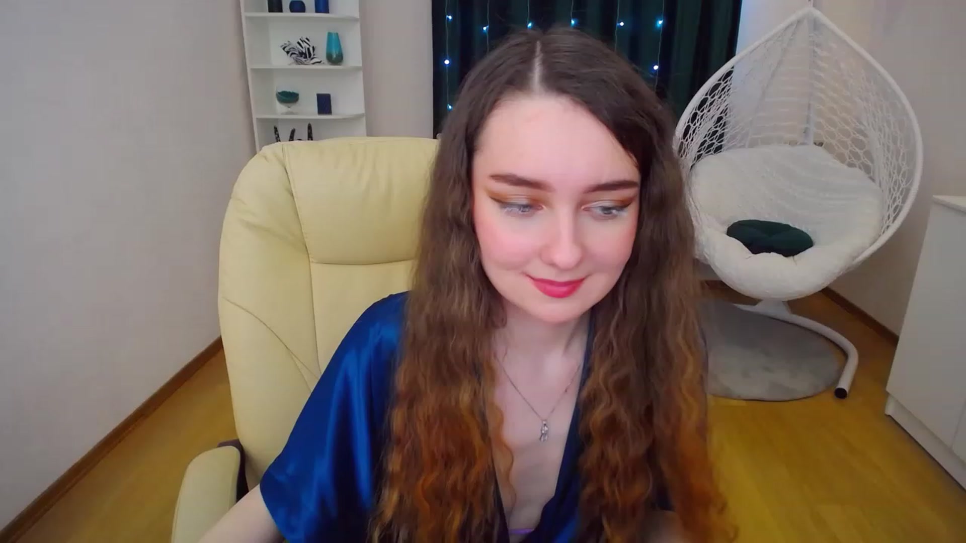 Gallery image thumbnail from OceanFeelss's myfreecams stream on, 02/12/2023, 13:49 image 15 of 20