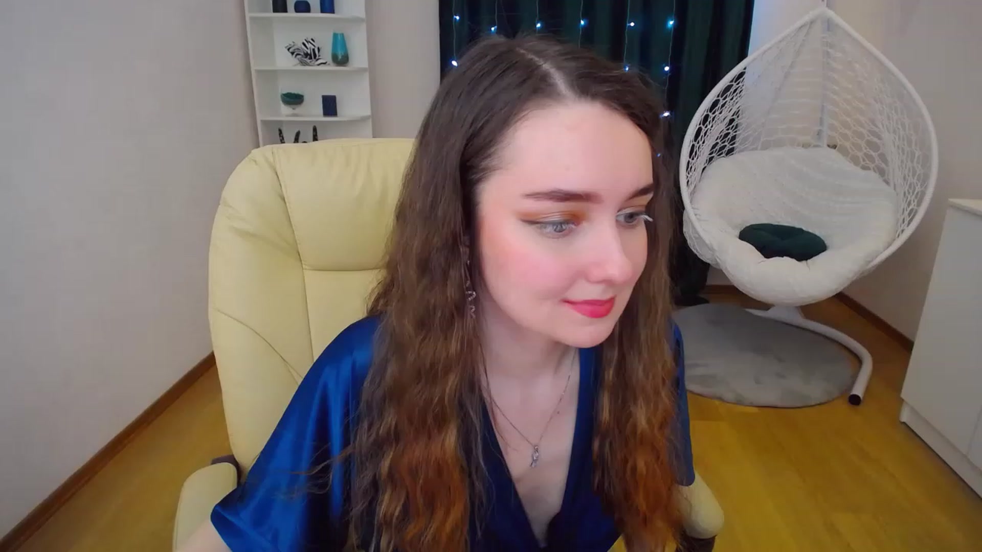 Gallery image thumbnail from OceanFeelss's myfreecams stream on, 02/12/2023, 13:49 image 9 of 20