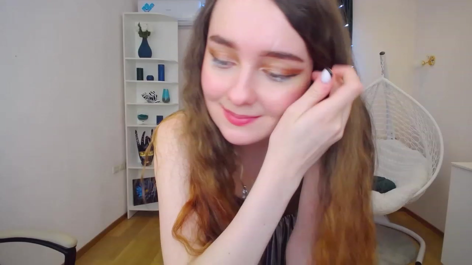 Gallery image thumbnail from OceanFeelss's myfreecams stream on, 02/12/2023, 14:59 image 7 of 20
