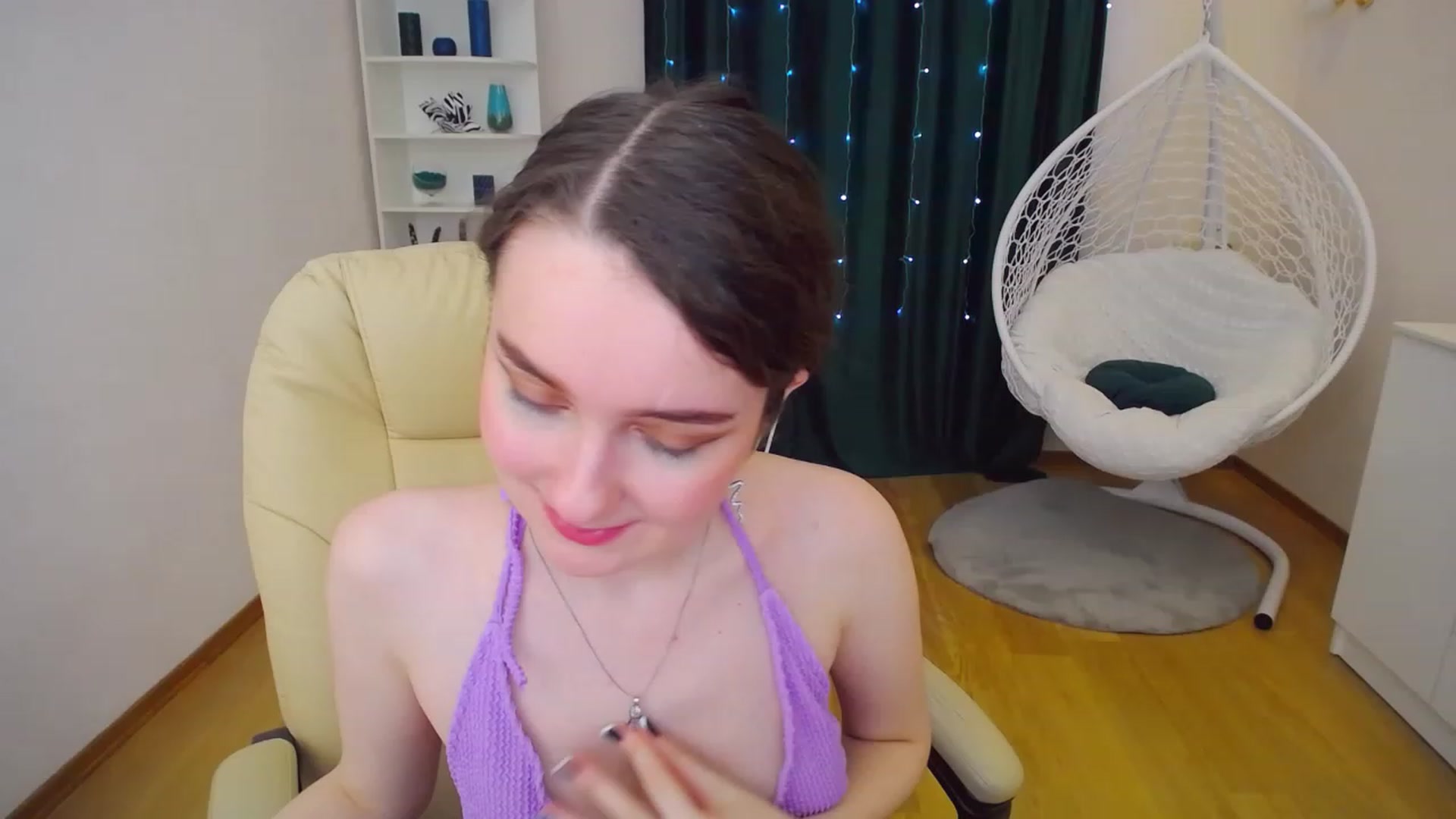 Gallery image thumbnail from OceanFeelss's myfreecams stream on, 02/12/2023, 15:32 image 7 of 20