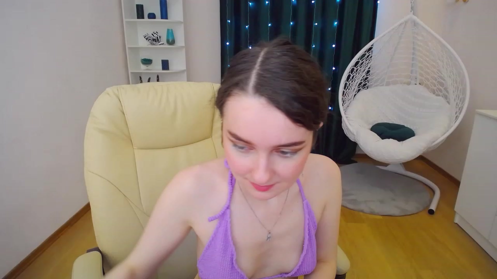 Gallery image thumbnail from OceanFeelss's myfreecams stream on, 02/12/2023, 15:32 image 3 of 20