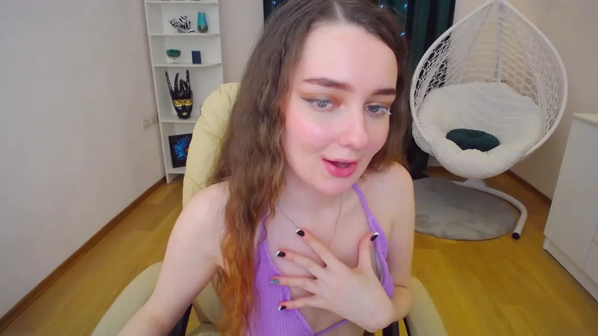 Gallery image thumbnail from OceanFeelss's myfreecams stream on, 02/12/2023, 16:46 image 1 of 20