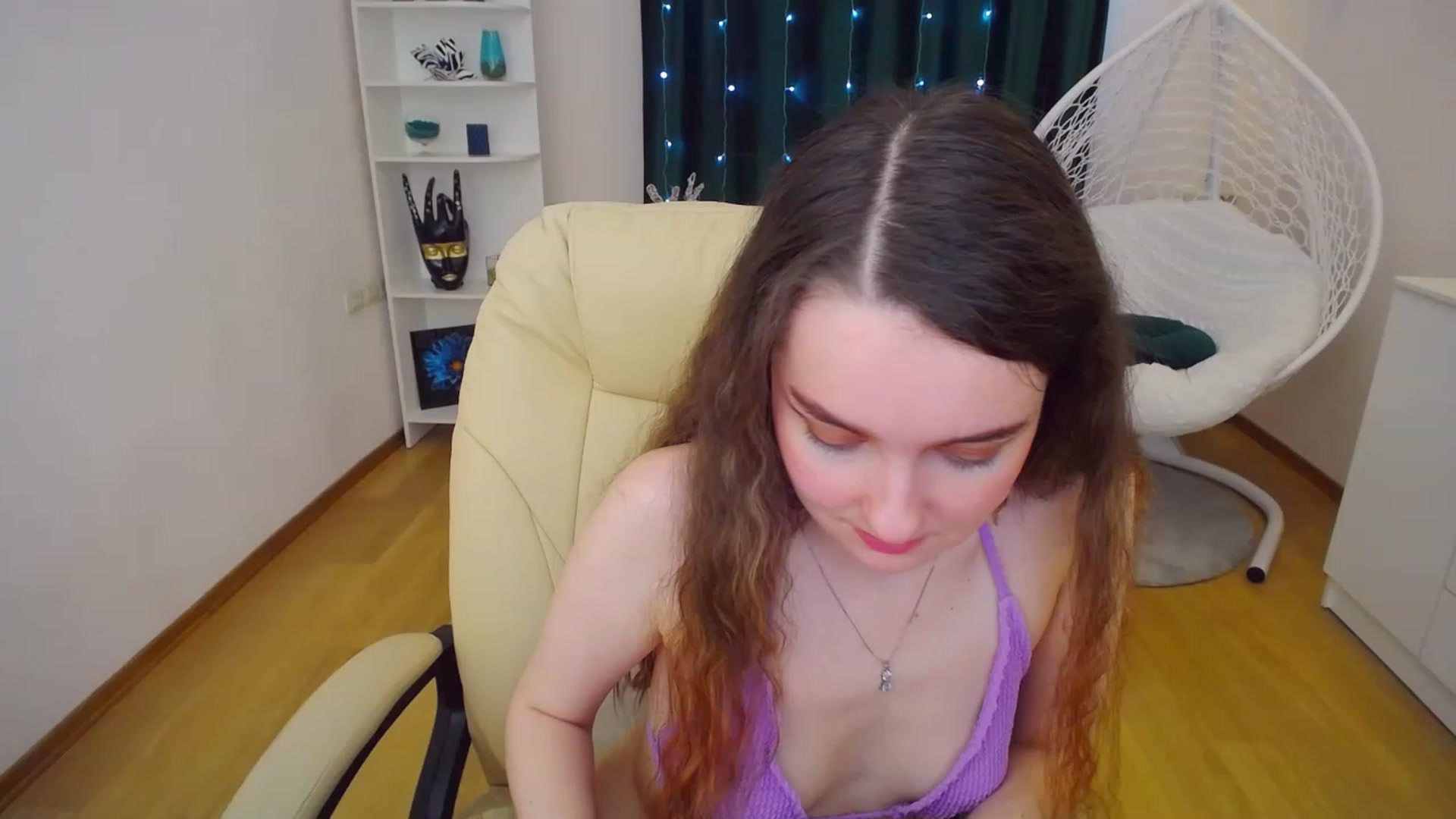 Gallery image thumbnail from OceanFeelss's myfreecams stream on, 02/12/2023, 16:46 image 4 of 20