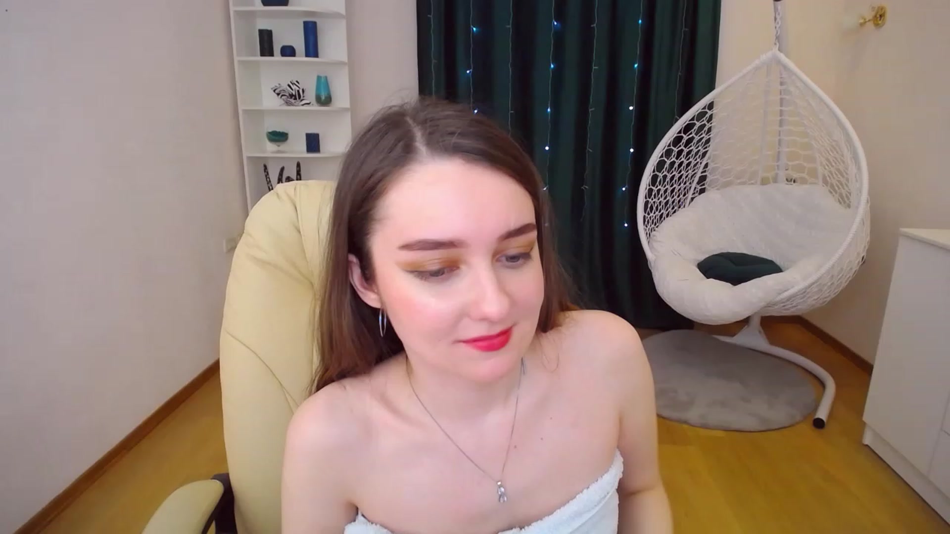Gallery image thumbnail from OceanFeelss's myfreecams stream on, 02/13/2023, 09:48 image 8 of 20