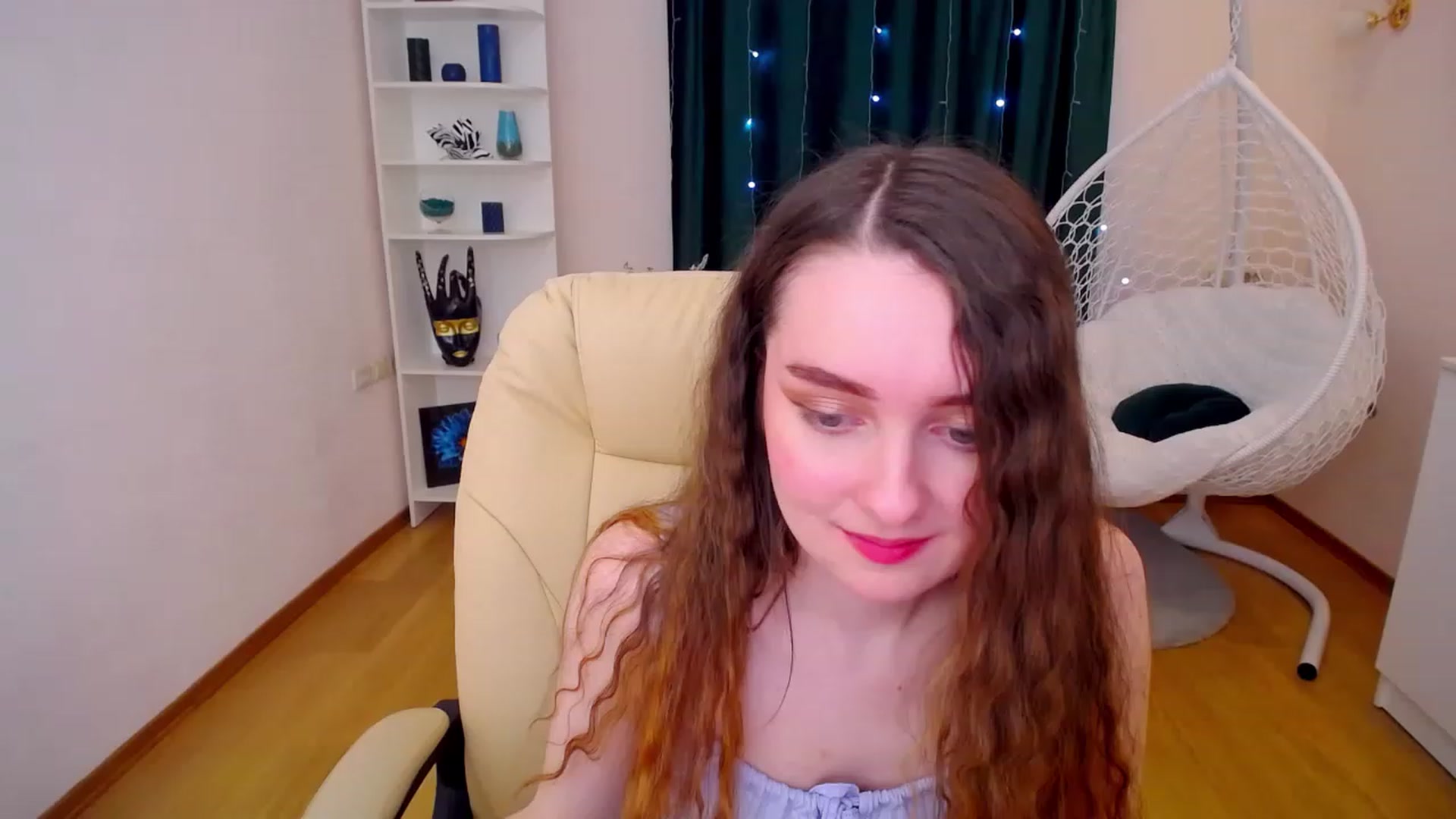 Gallery image thumbnail from OceanFeelss's myfreecams stream on, 02/19/2023, 12:01 image 13 of 20