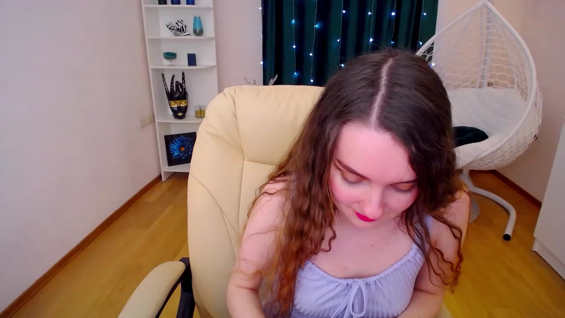 Gallery image thumbnail from OceanFeelss's myfreecams stream on, 02/19/2023, 13:47 image 17 of 20