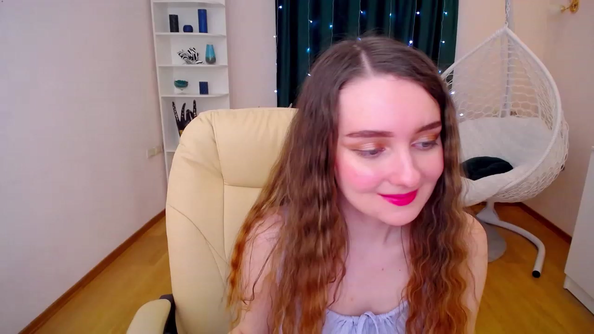 Gallery image thumbnail from OceanFeelss's myfreecams stream on, 02/19/2023, 13:47 image 7 of 20