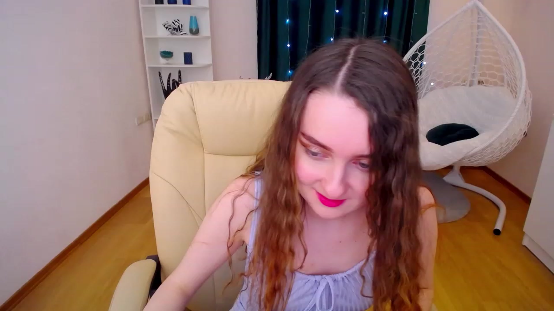 Gallery image thumbnail from OceanFeelss's myfreecams stream on, 02/19/2023, 13:47 image 12 of 20