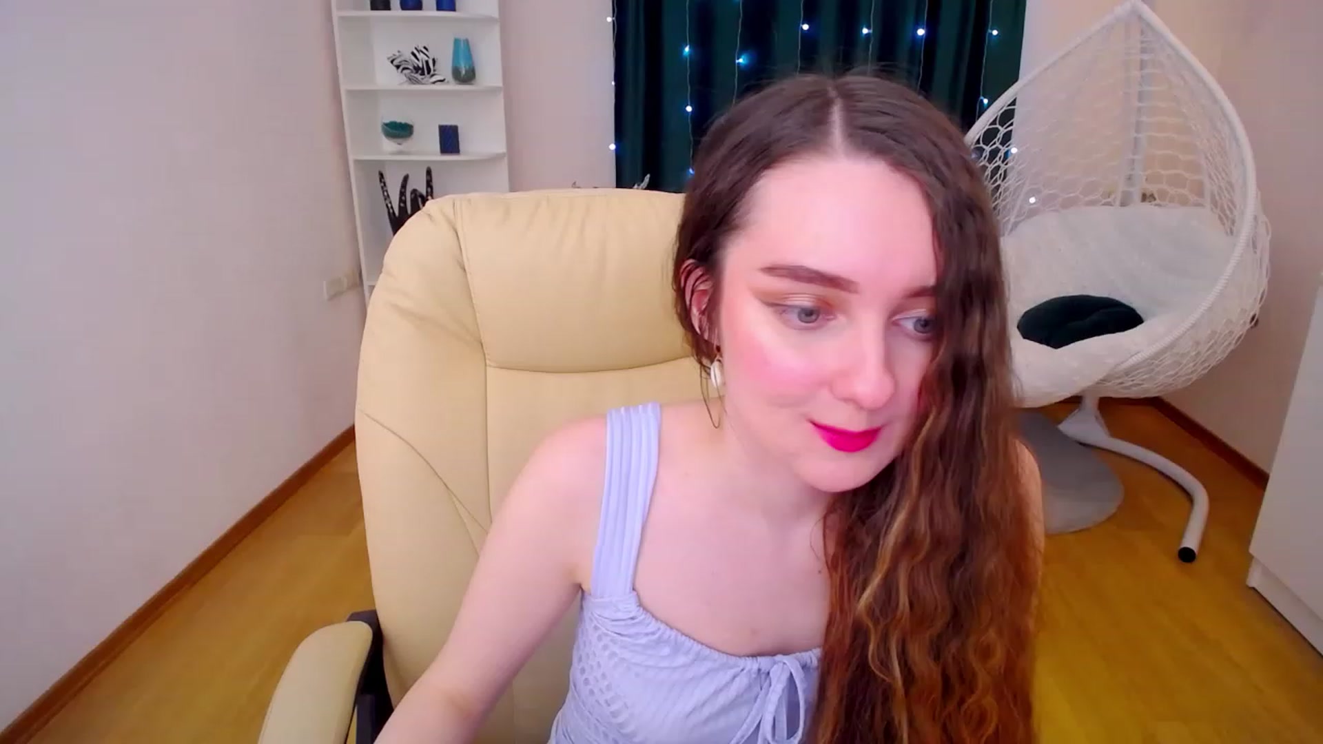 Gallery image thumbnail from OceanFeelss's myfreecams stream on, 02/19/2023, 13:47 image 15 of 20