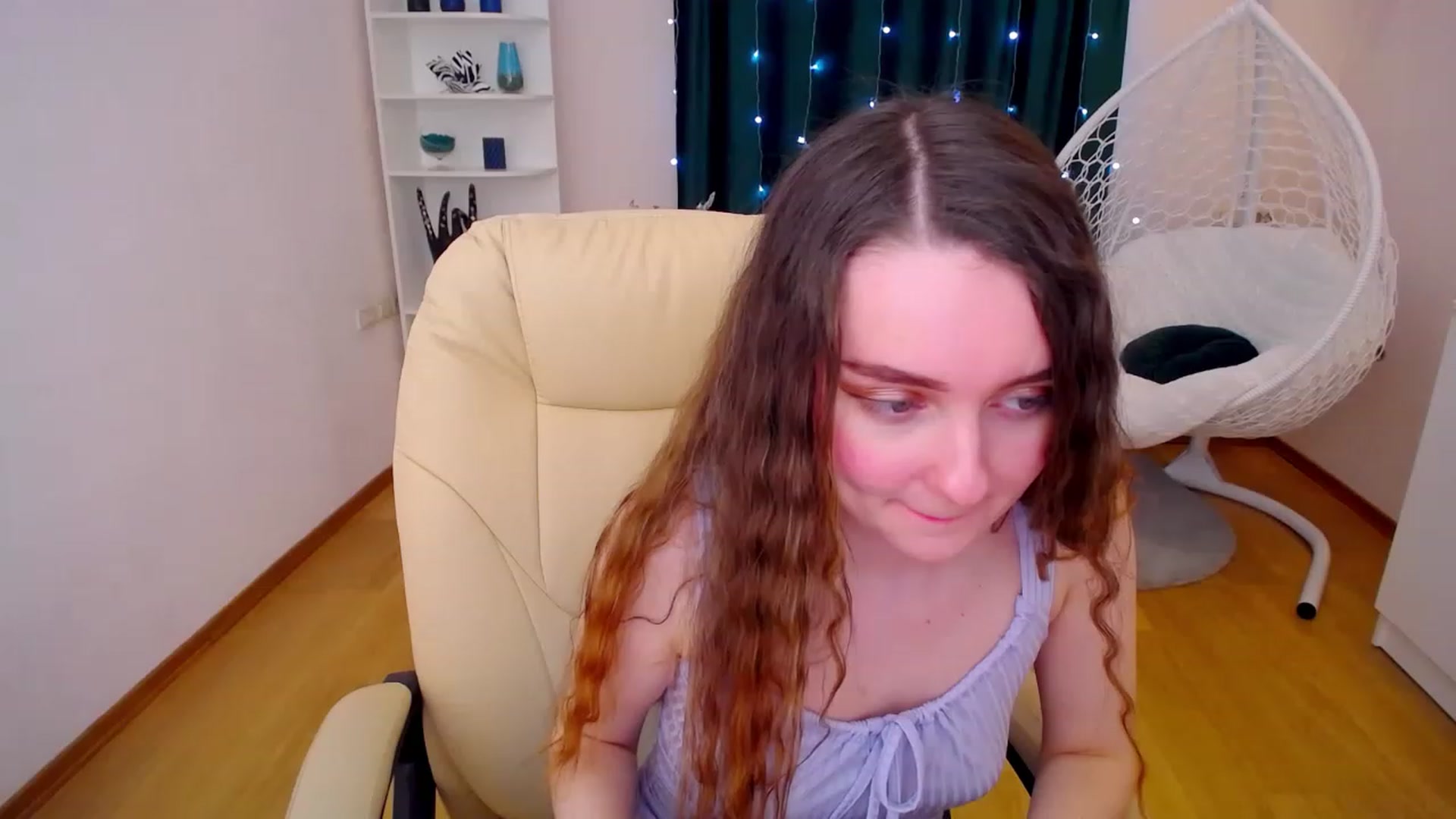 Gallery image thumbnail from OceanFeelss's myfreecams stream on, 02/19/2023, 13:47 image 13 of 20