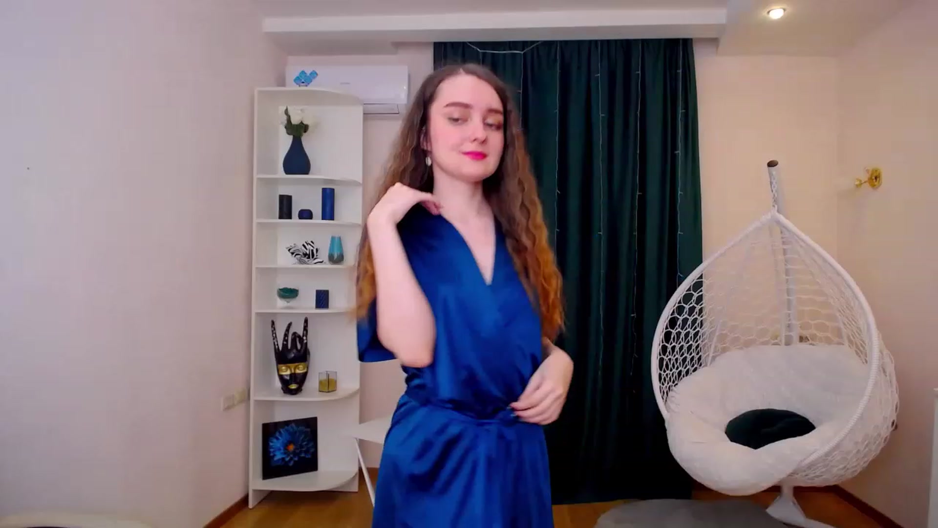 Gallery image thumbnail from OceanFeelss's myfreecams stream on, 02/19/2023, 14:47 image 8 of 20