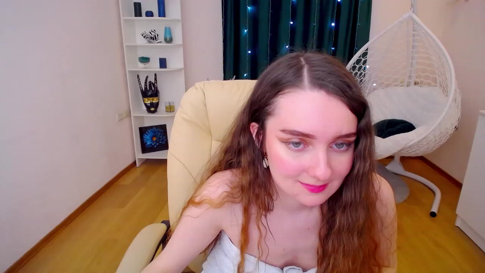 Gallery image thumbnail from OceanFeelss's myfreecams stream on, 02/19/2023, 16:50 image 16 of 20