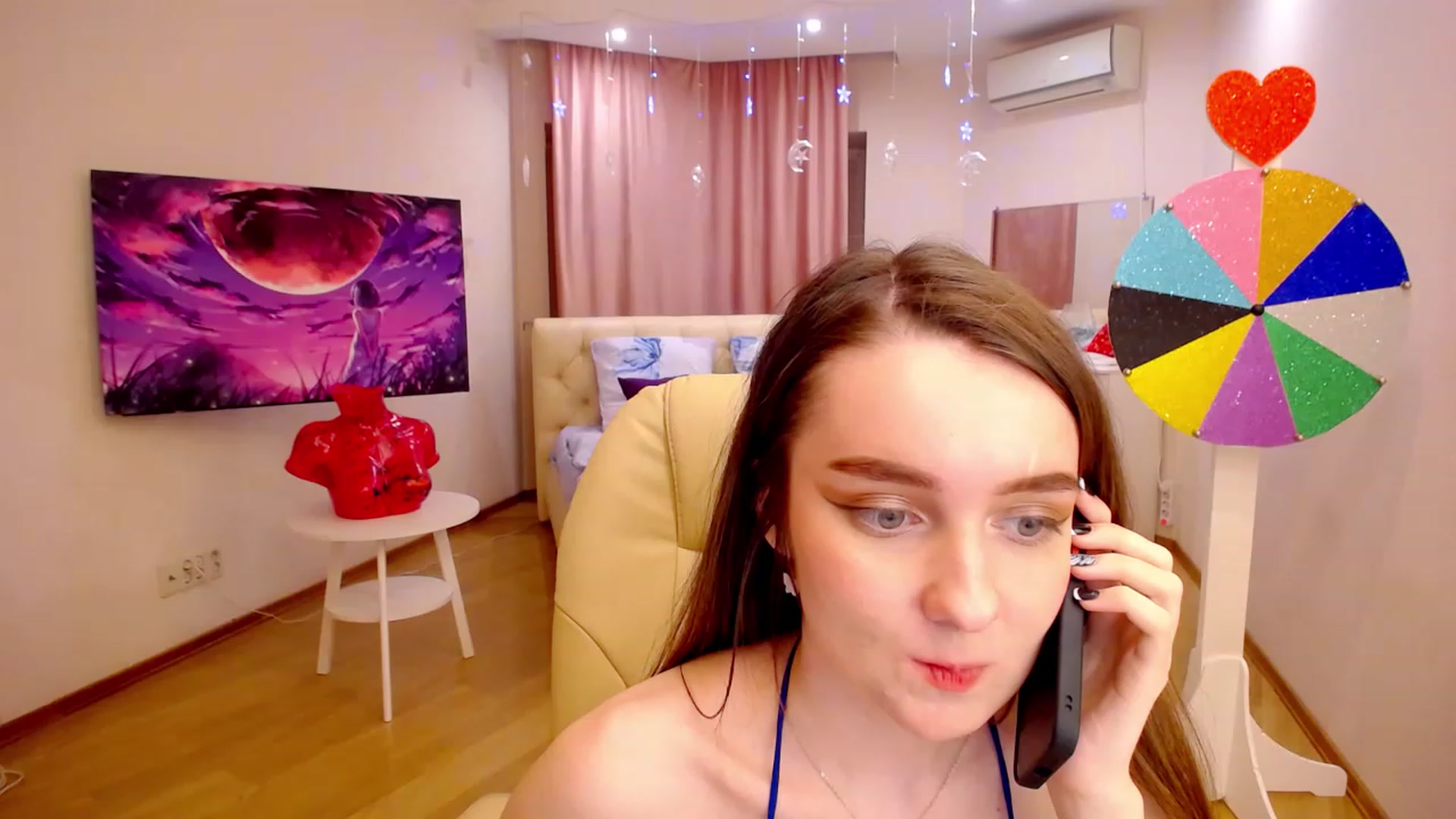 Gallery image thumbnail from OceanFeelss's myfreecams stream on, 02/20/2023, 22:13 image 10 of 20