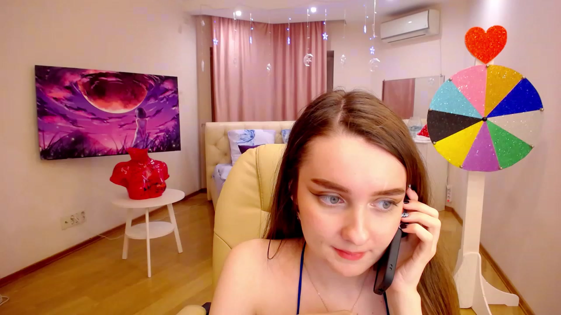 Gallery image thumbnail from OceanFeelss's myfreecams stream on, 02/20/2023, 22:13 image 12 of 20