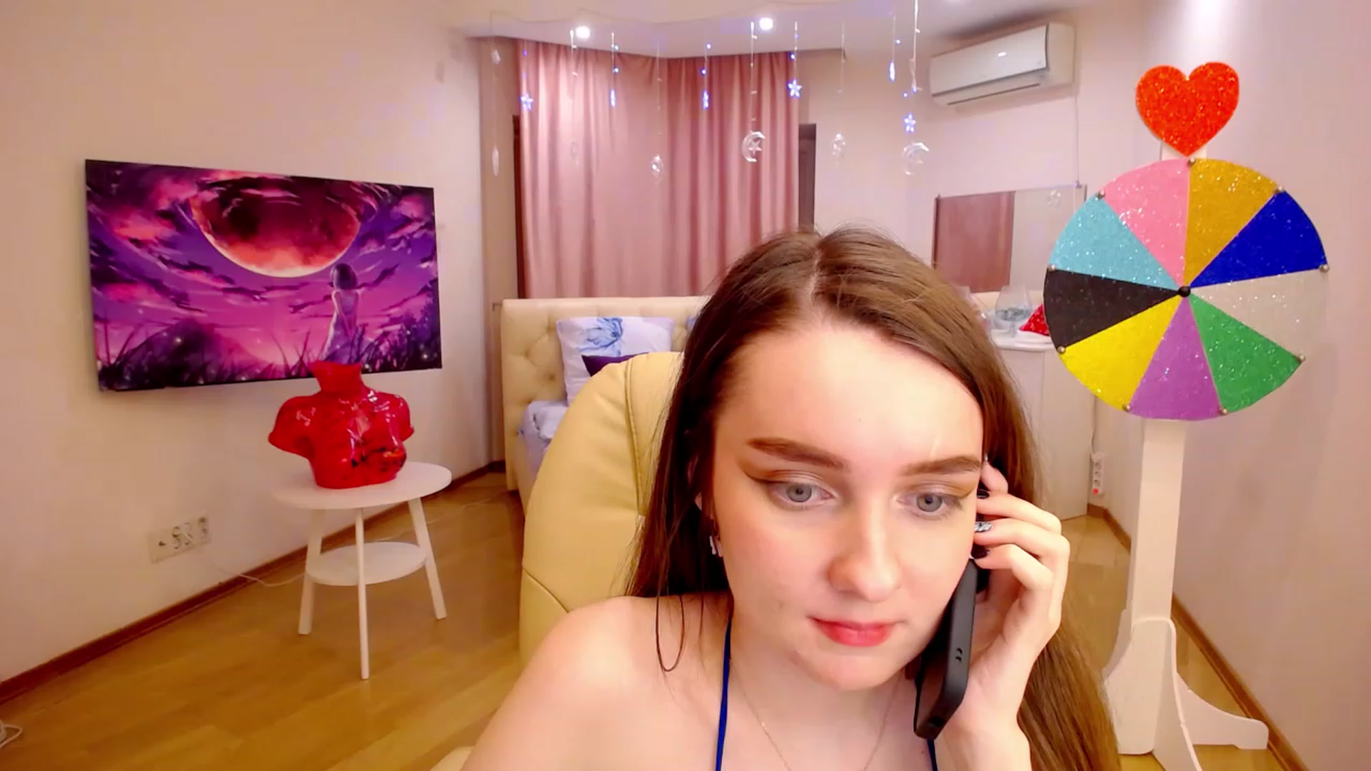 Gallery image thumbnail from OceanFeelss's myfreecams stream on, 02/20/2023, 22:13 image 13 of 20