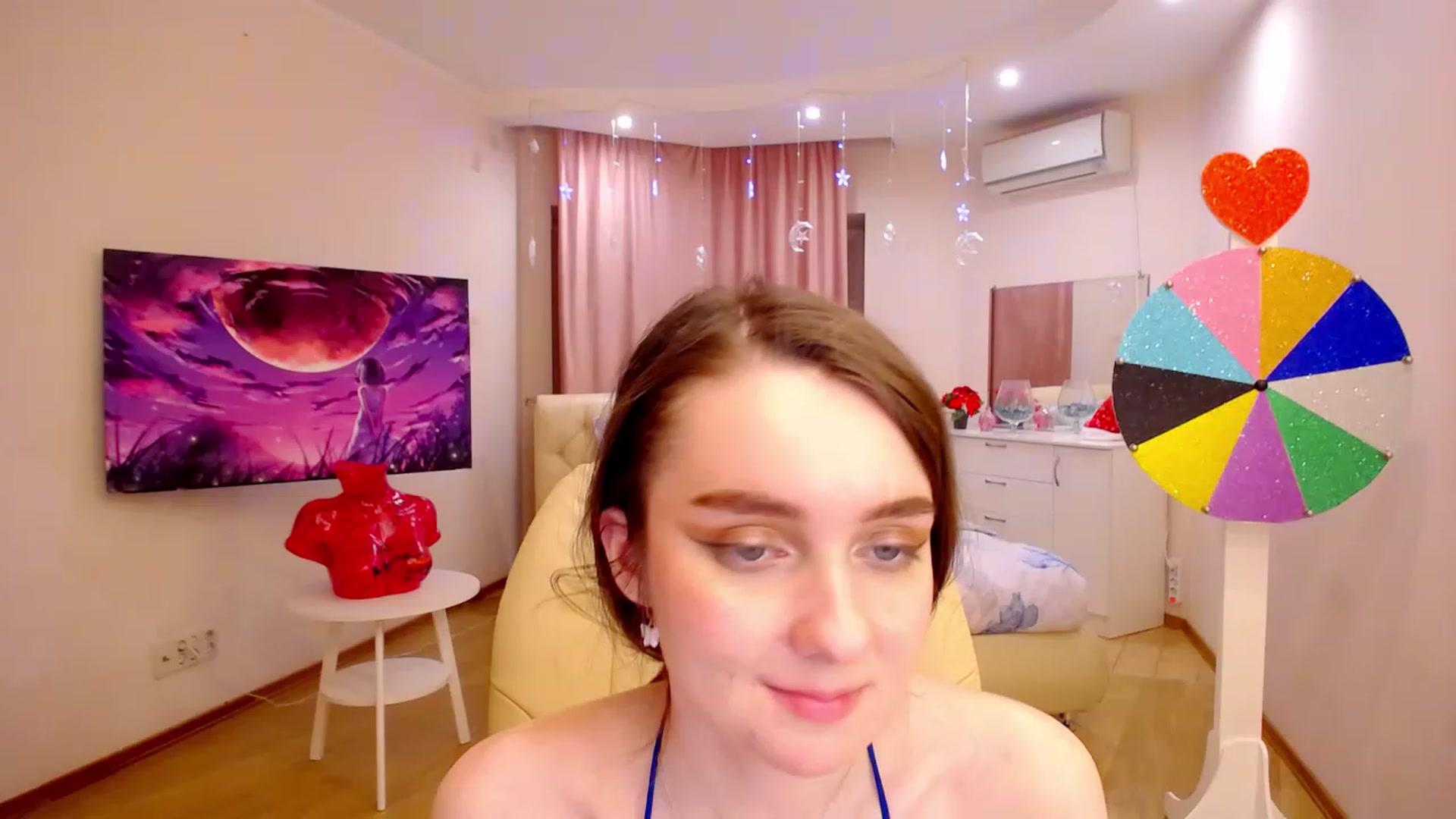 Gallery image thumbnail from OceanFeelss's myfreecams stream on, 02/21/2023, 01:12 image 6 of 20