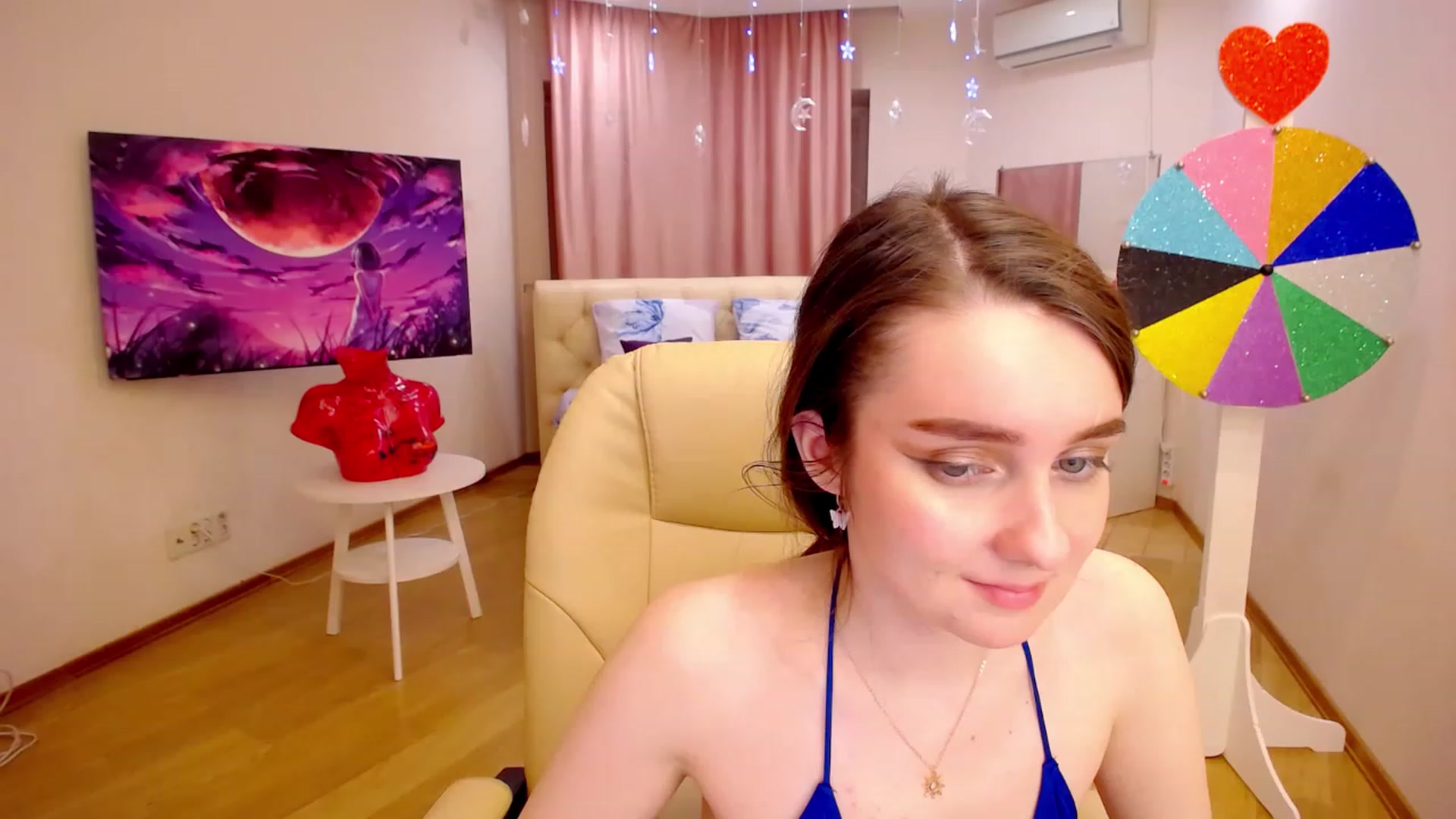 Gallery image thumbnail from OceanFeelss's myfreecams stream on, 02/21/2023, 01:12 image 9 of 20