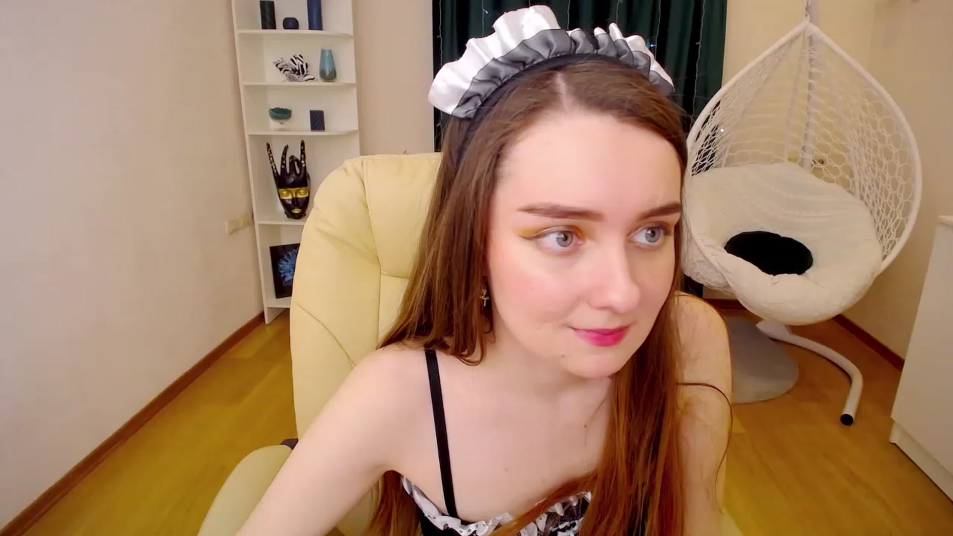 Gallery image thumbnail from OceanFeelss's myfreecams stream on, 02/22/2023, 10:05 image 16 of 20